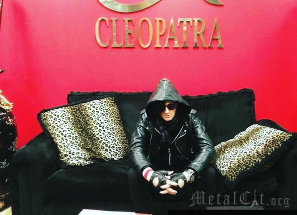 THE 69 EYES: Jyrki 69 выпускает свой сольный альбом "Helsinki Vampire" THE 69 EYES: Jyrki 69 выпускает свой сольный альбом "Helsinki Vampire"